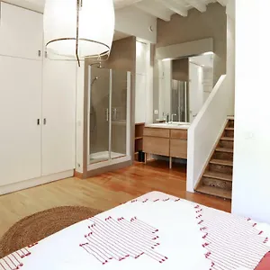 https://logement-hotel-particulier-centre-ville.fr-provencehotel.com